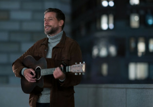 Imagen de Elsbeth (T2): Ep.10 Hermanos financieros - 4