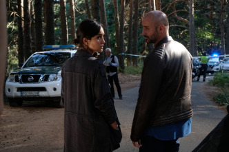 Imagen de La caza Tramuntana (T2): Ep.2 La Plaga - 4